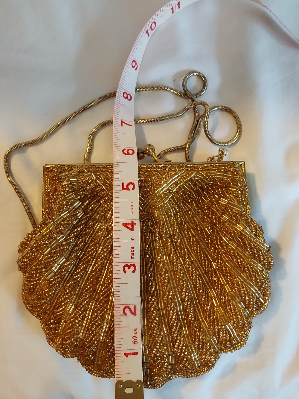 Vintage La Regale Gold Beaded Clamshell Evening Bag Clutch Kiss Lock - Picture 9 of 9